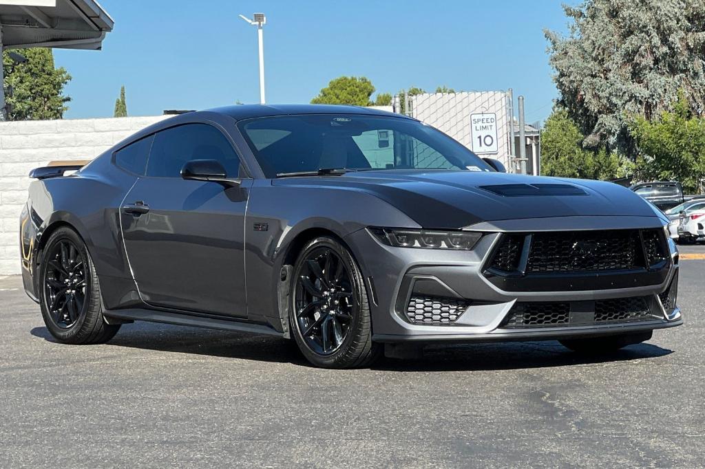 صورة 2 لـ 2024 FORD MUSTANG GT