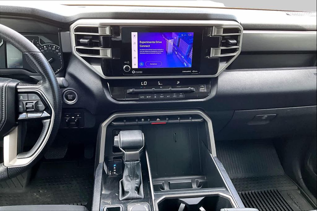 2024 Toyota TUNDRA SR5 — миниатюра 12