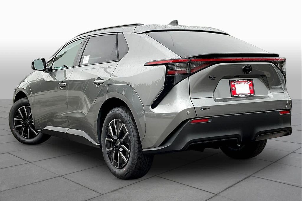 صورة مصغرة 12 لـ 2026 Toyota BZ XLE PLUS