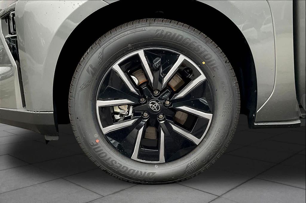 صورة مصغرة 11 لـ 2026 Toyota BZ XLE PLUS