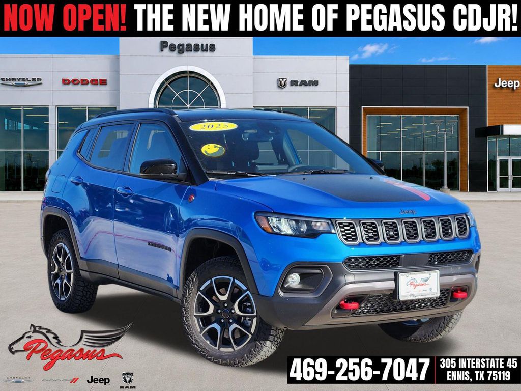 New 2025 Jeep Compass Trailhawk
