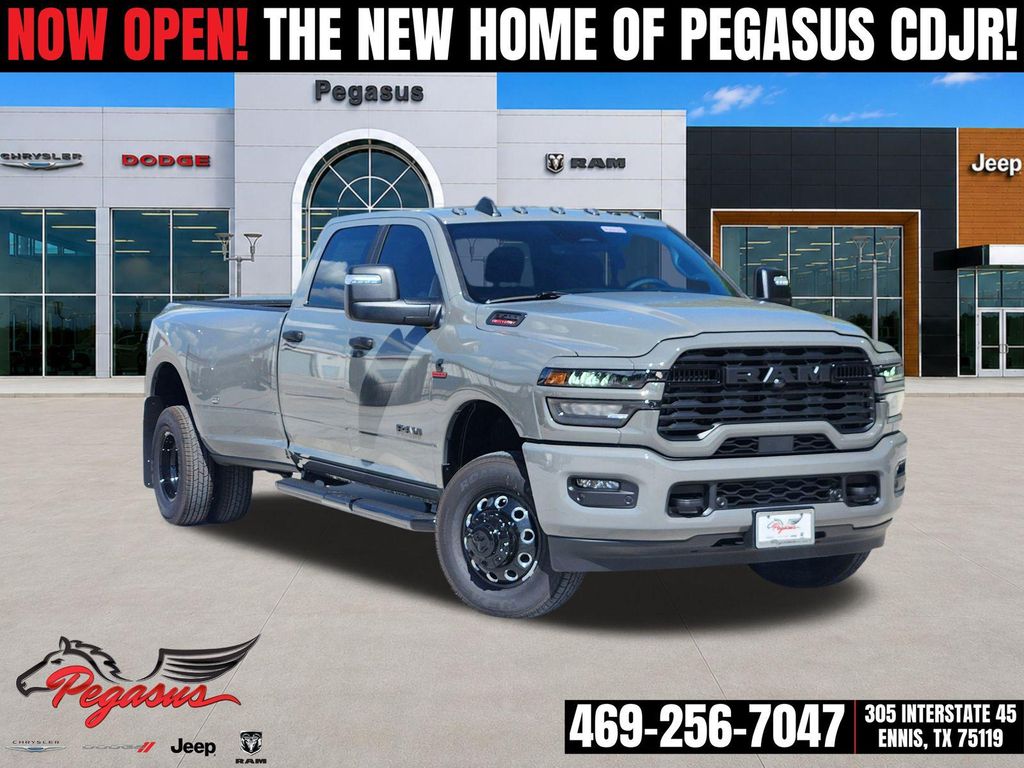 New 2026 RAM 3500 Lone Star Crew Cab 4x4 8' Box