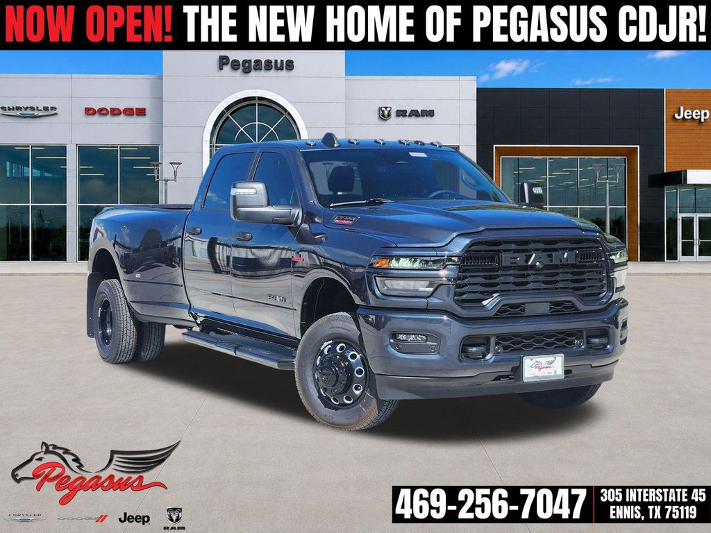 New 2026 RAM 3500 Lone Star Crew Cab 4x4 8' Box