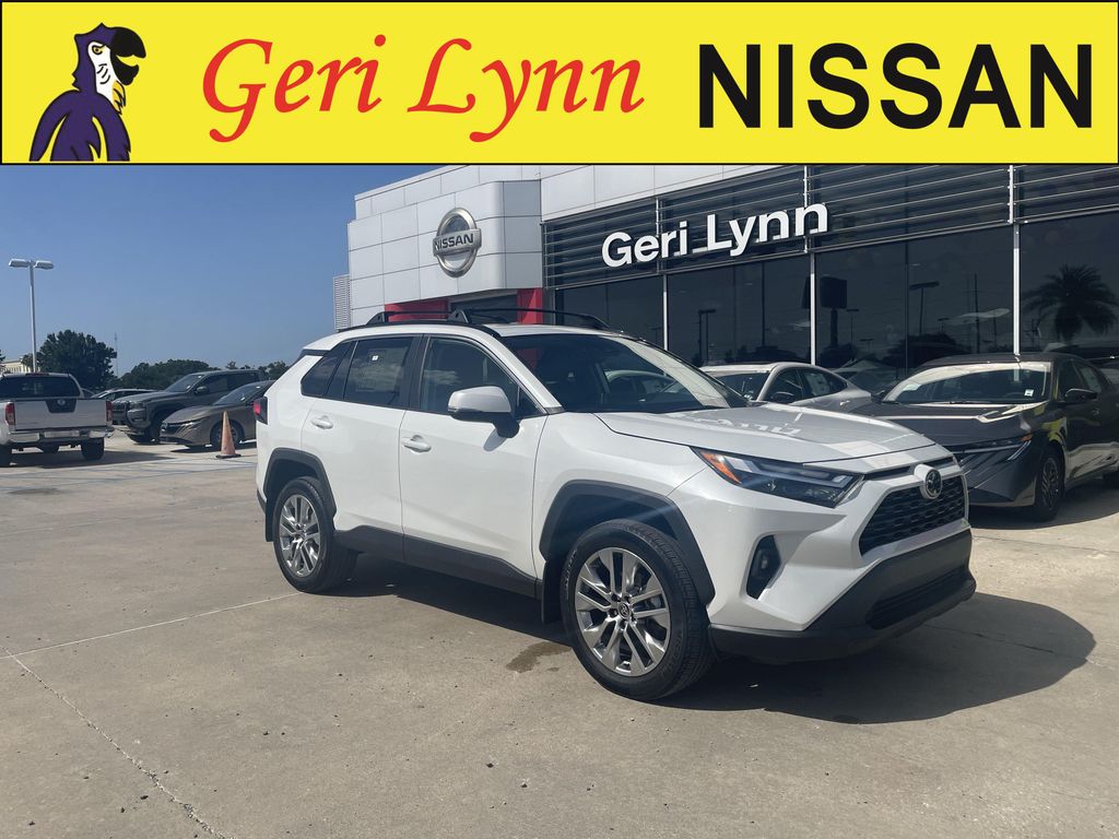 صورة 1 لـ 2024 Toyota RAV4 XLE PREMIUM