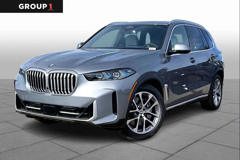 New 2026 BMW X5 PHEV xDrive50e