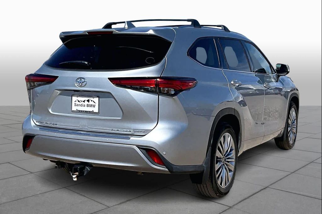 TOYOTA HIGHLANDER - 10