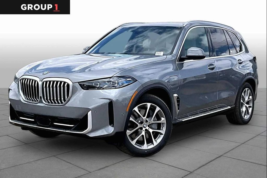 New 2026 BMW X5 PHEV xDrive50e