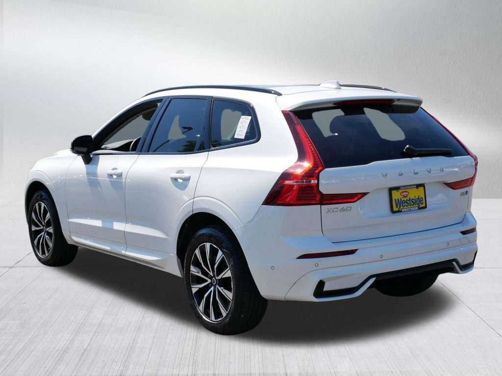 صورة 5 لـ 2025 Volvo XC60 B5 PLUS