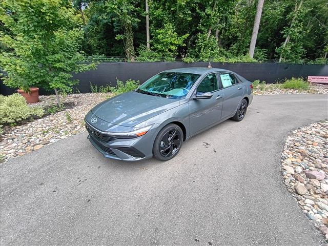 New 2026 Hyundai ELANTRA SEL Sport