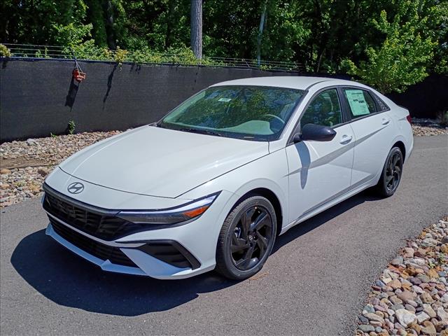 New 2026 Hyundai ELANTRA SEL Sport