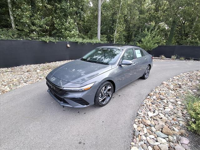 New 2026 Hyundai ELANTRA Limited