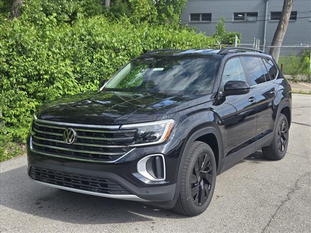 New 2026 Volkswagen Atlas 2.0T SE W/TECHNOLOGY