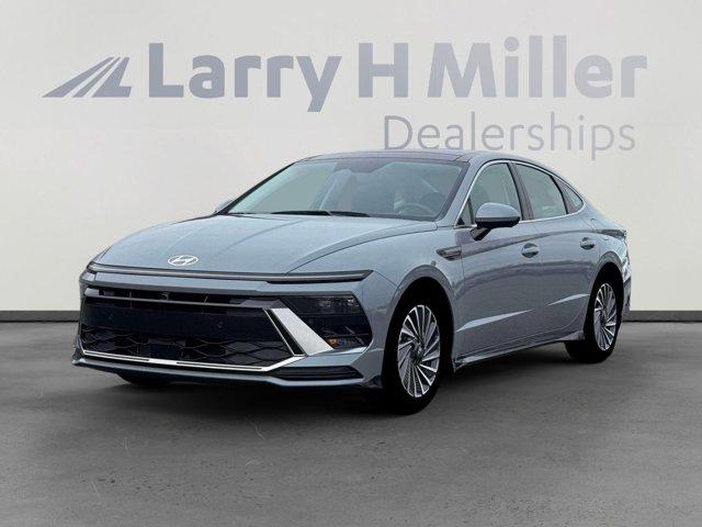 New 2026 Hyundai SONATA Hybrid Limited