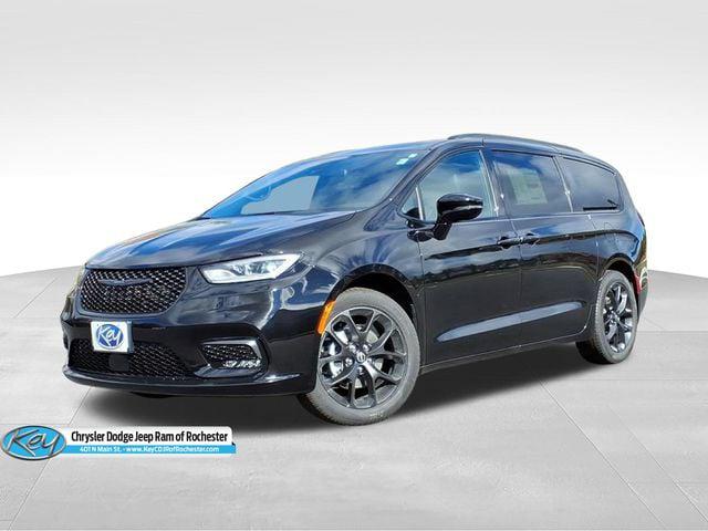 New 2026 Chrysler Pacifica L