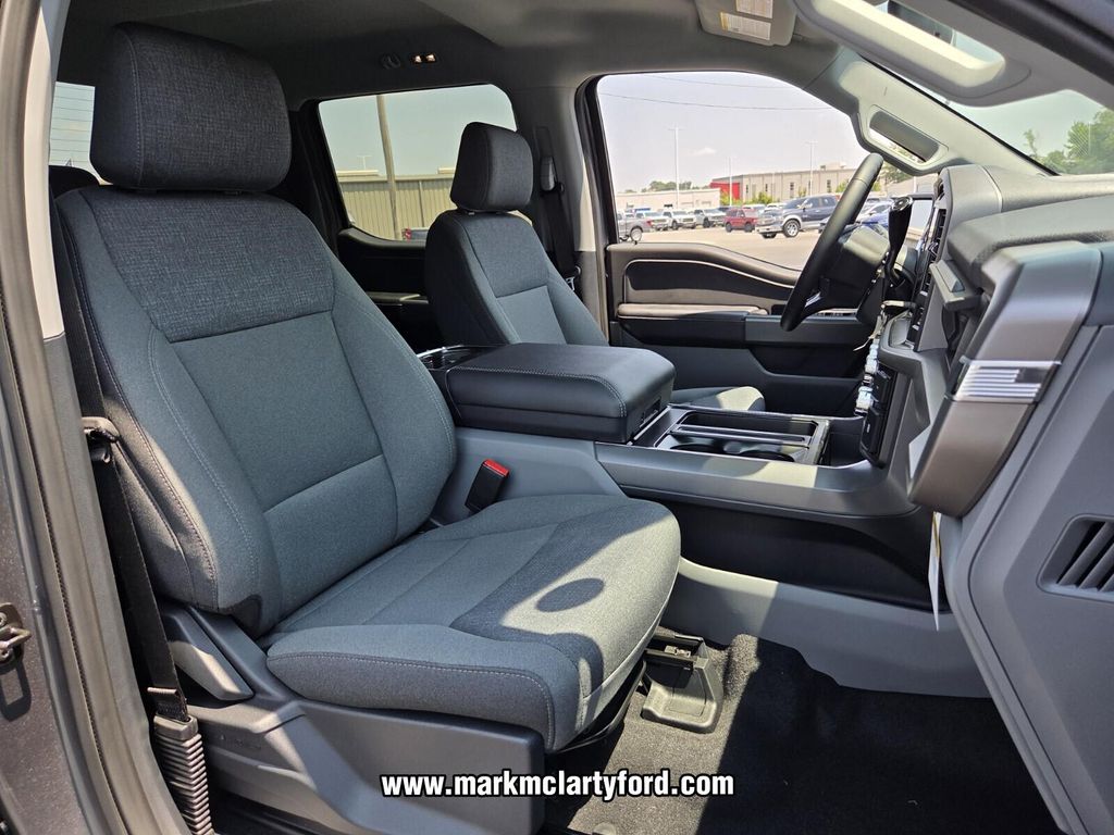 صورة مصغرة 13 لـ 2026 FORD F-150 XLT