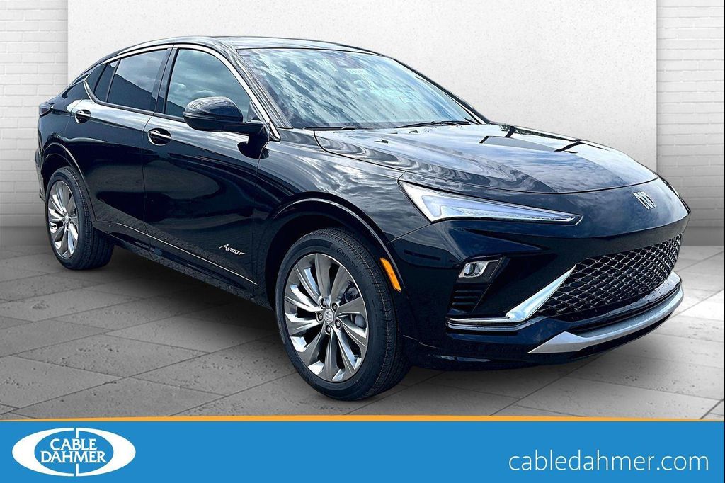 New 2026 Buick Envista Avenir FWD