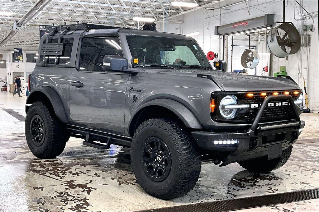 FORD BRONCO WILDTRAK - 1
