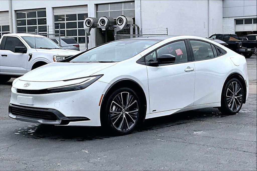 TOYOTA PRIUS - 7