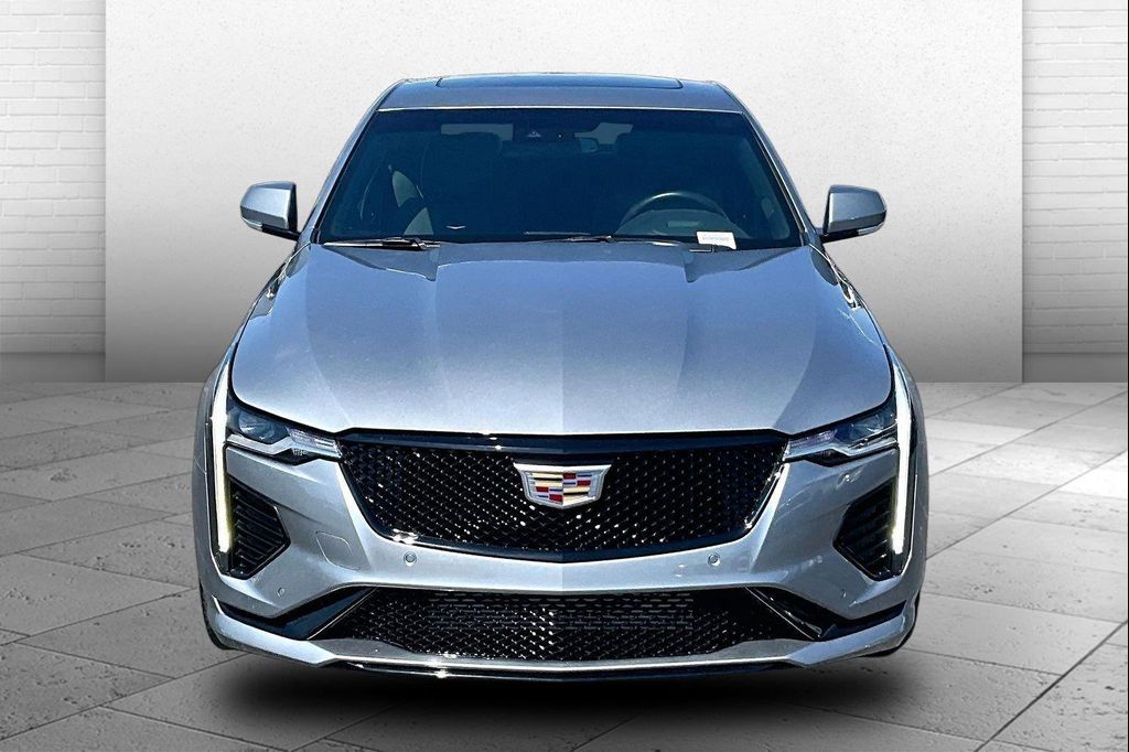 2025 Cadillac CT4-V V-SERIES RWD — фото 2
