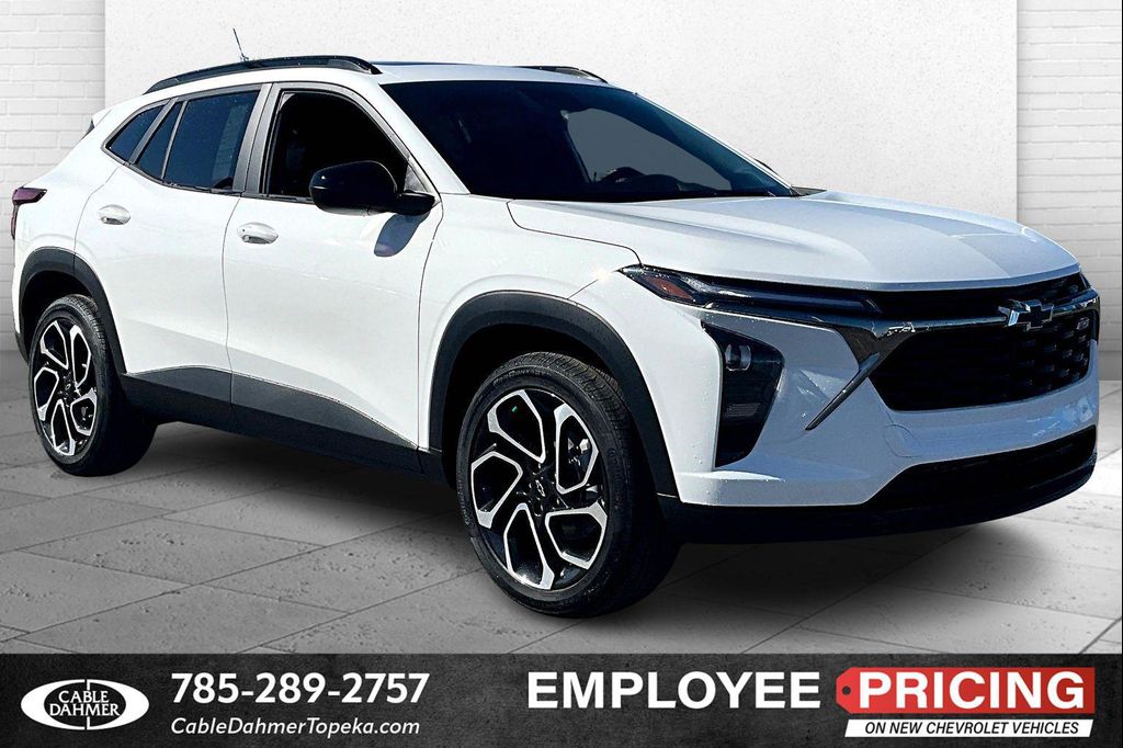 New 2026 Chevrolet Trax FWD 2RS