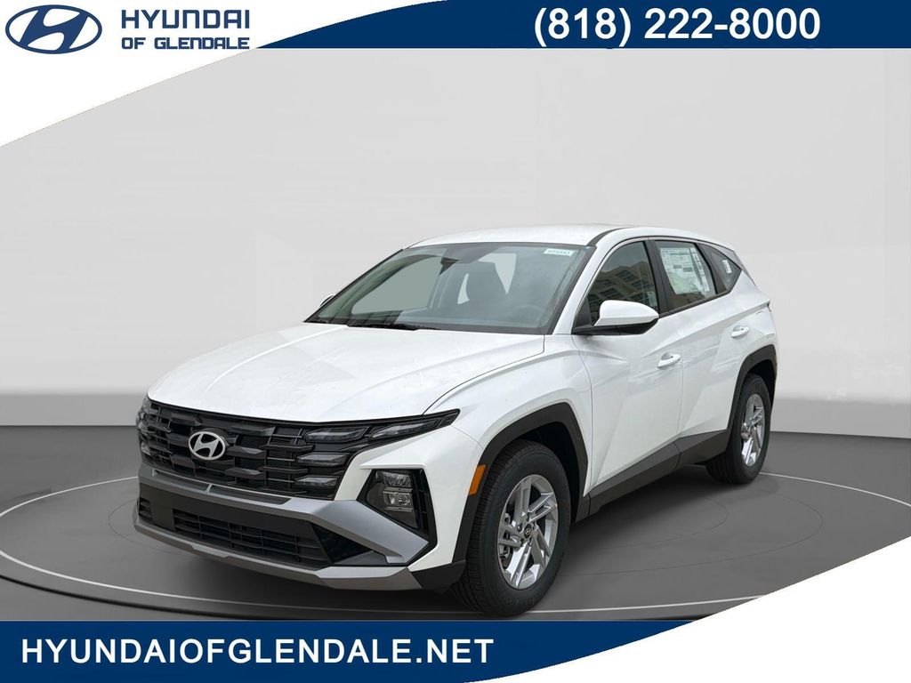 New 2026 Hyundai TUCSON SE