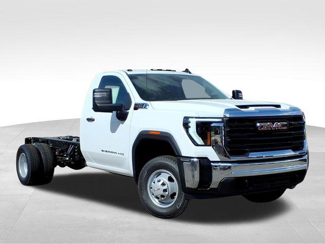 New 2026 GMC Sierra 3500 Base