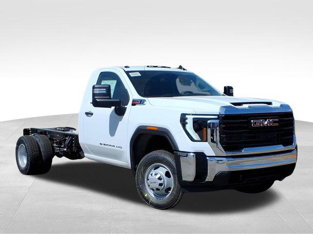 New 2026 GMC Sierra 3500 Base