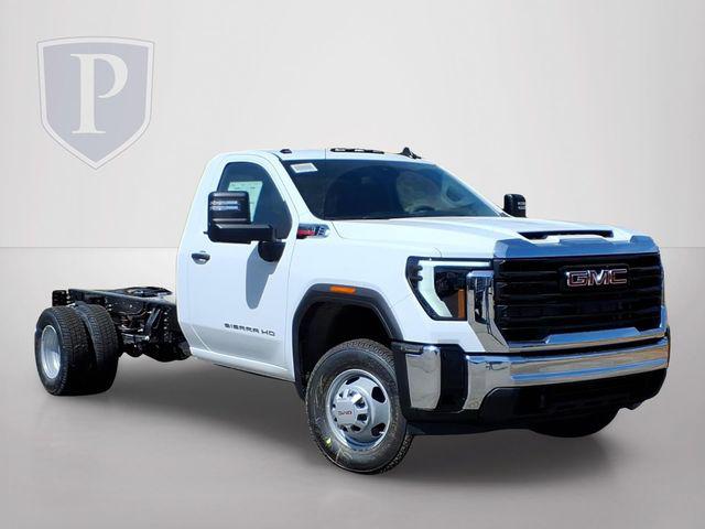 New 2026 GMC Sierra 3500 Base