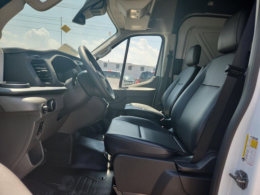 صورة 7 لـ 2026 FORD TRANSIT-350 BASE
