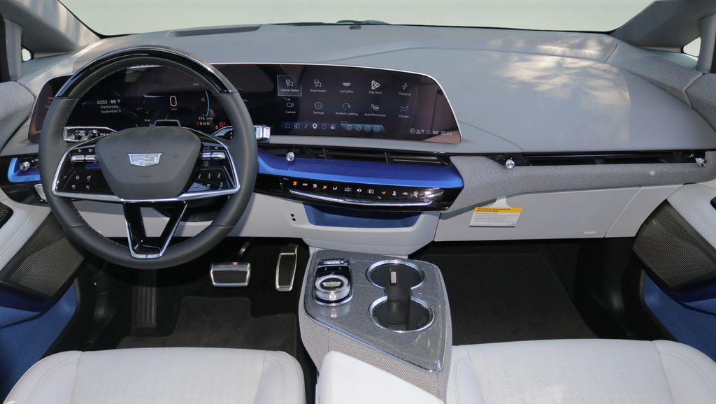 2027 Cadillac OPTIQ PREMIUM SPORT — фото 14