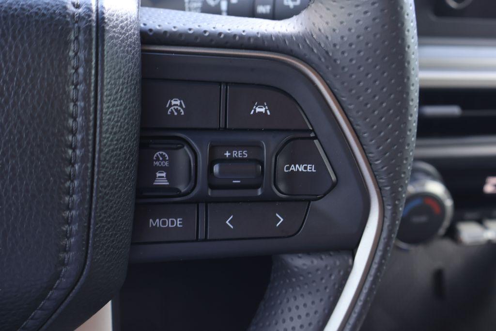 2025 Toyota 4RUNNER SR5 缩略图 23