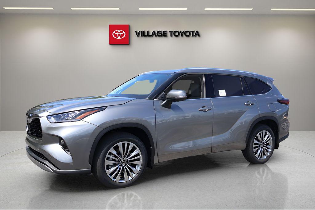 New 2026 Toyota Highlander Platinum