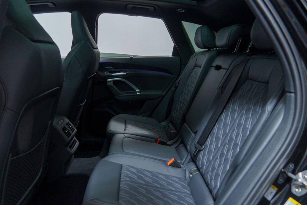 صورة مصغرة 30 لـ 2026 AUDI SQ5 3.0T PREMIUM PLUS