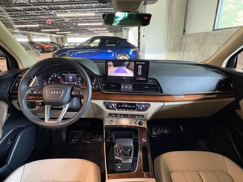 صورة 16 لـ 2023 AUDI Q5 45 S LINE PREMIUM