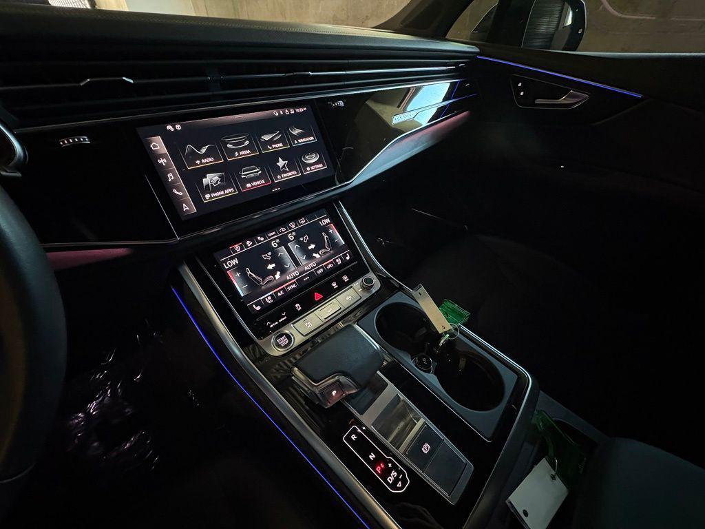 2023 AUDI Q7 55 PRESTIGE — миниатюра 28