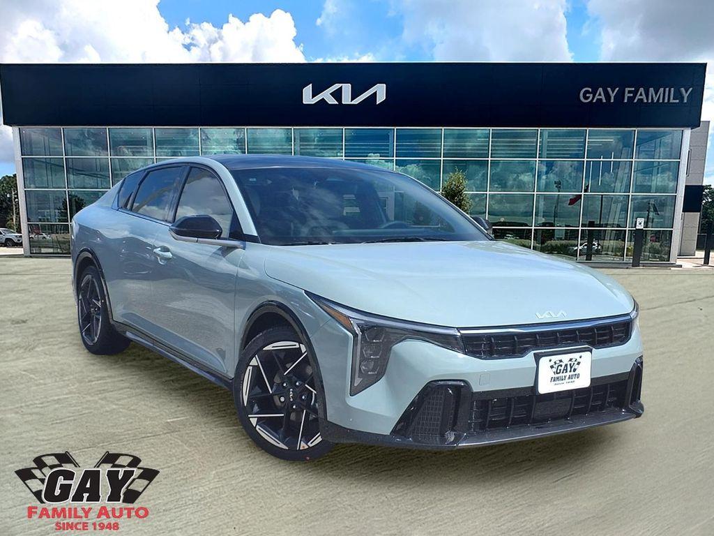 New 2026 Kia K4 GT-LINE