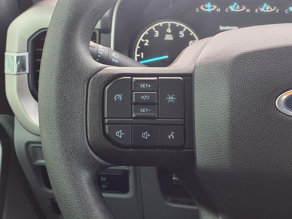 صورة مصغرة 15 لـ 2023 FORD F-150 XL