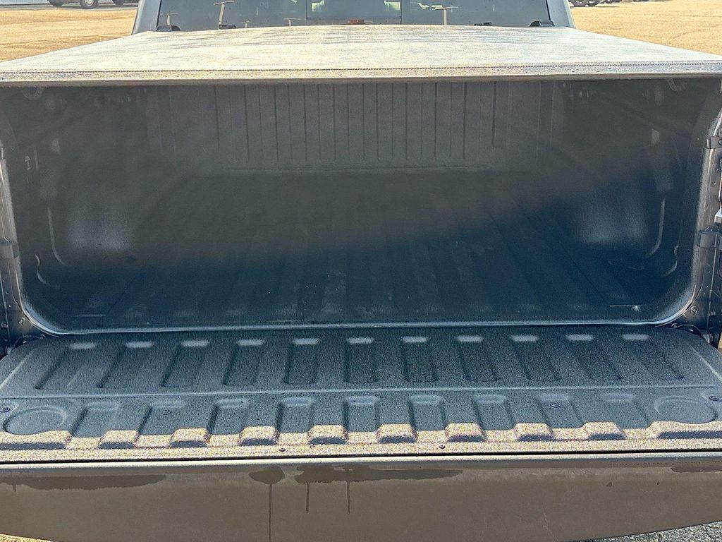 صورة مصغرة 27 لـ 2026 RAM 1500 LARAMIE