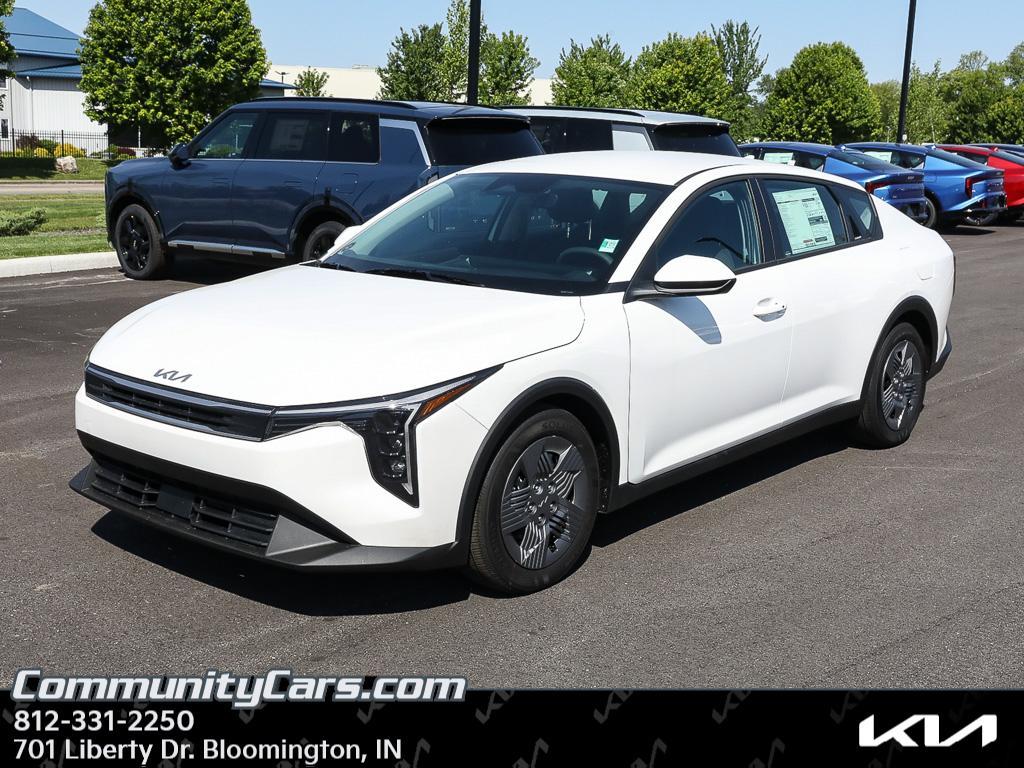 New 2026 Kia K4 LX
