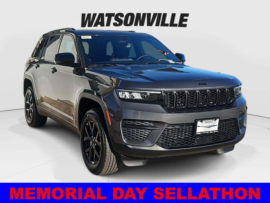 New 2025 Jeep Grand Cherokee Laredo