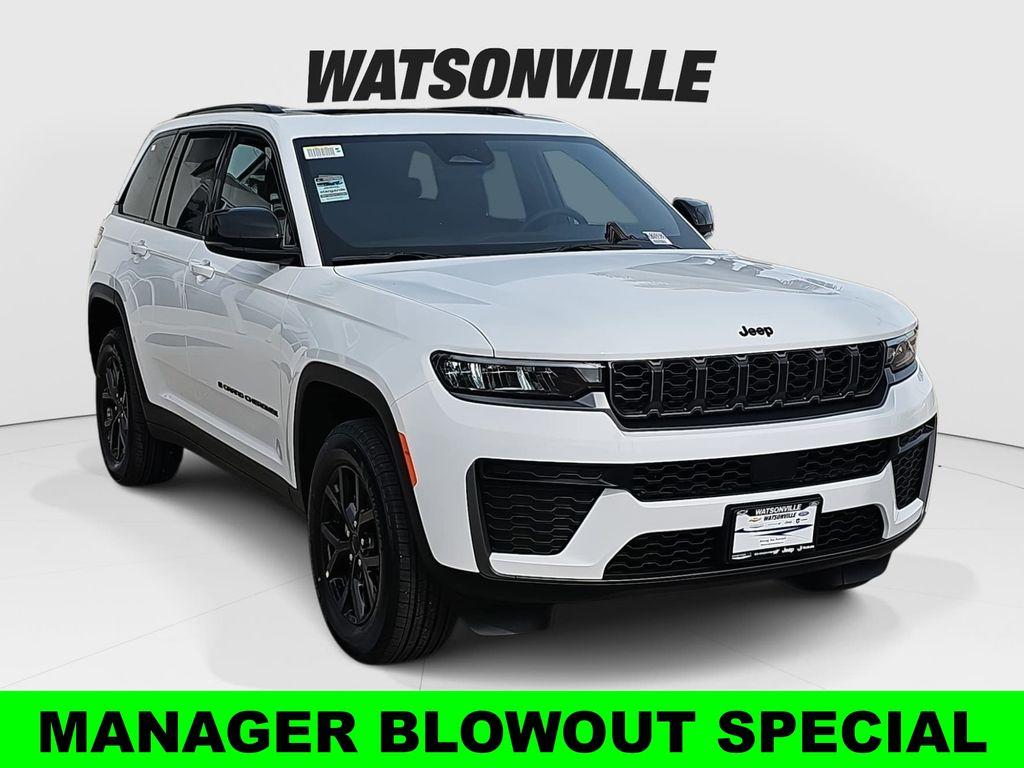 New 2026 Jeep Grand Cherokee Laredo