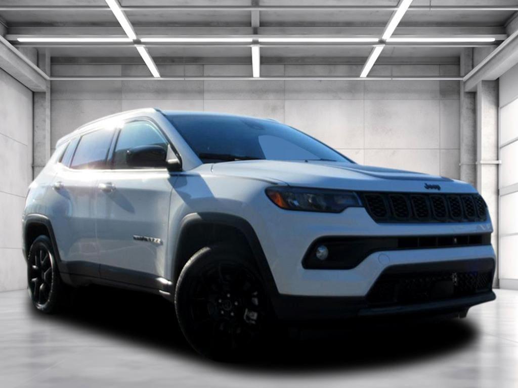New 2026 Jeep Compass Latitude Altitude