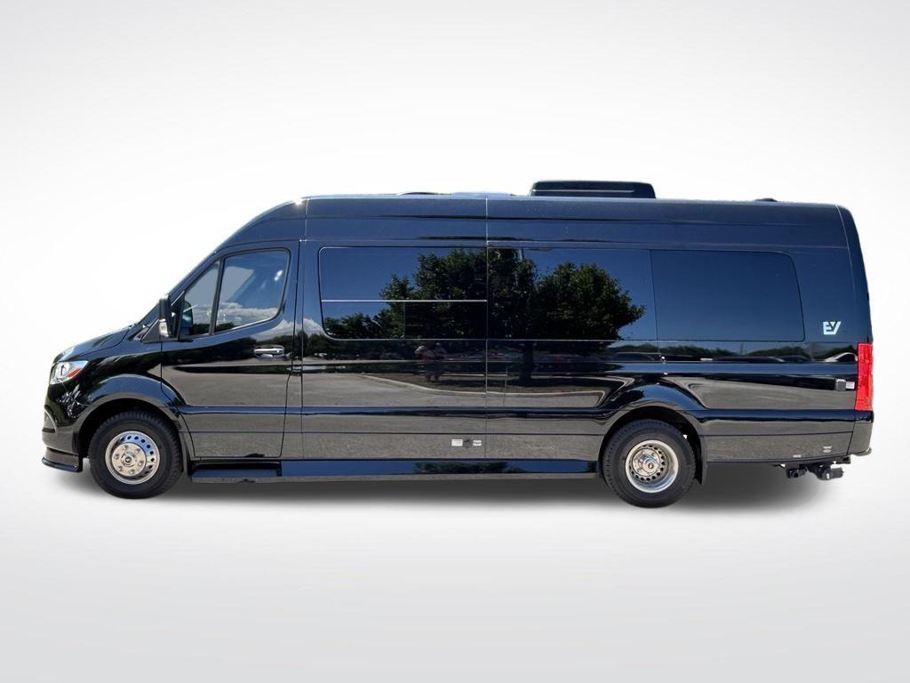 صورة 8 لـ 2020 Mercedes-BENZ OTHERS
