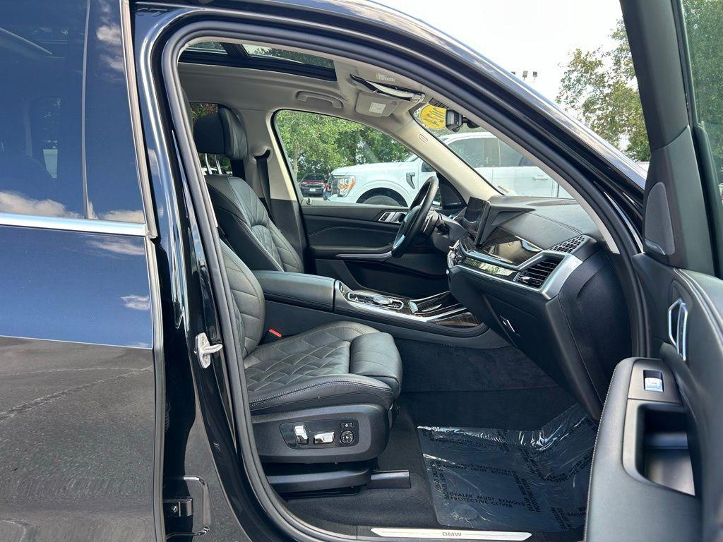 صورة مصغرة 40 لـ 2024 BMW X7 XDRIVE40I