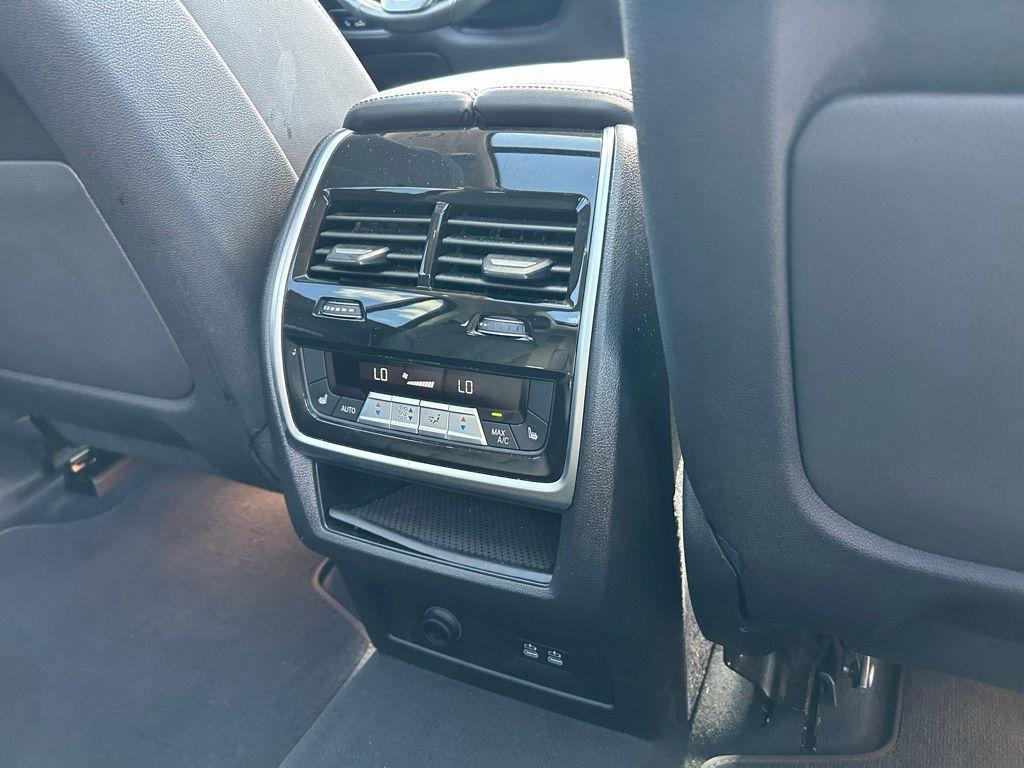 صورة مصغرة 49 لـ 2024 BMW X7 XDRIVE40I