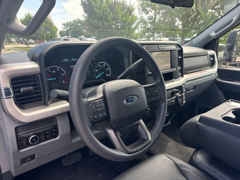 2026 FORD F-350 XLT 照片 9