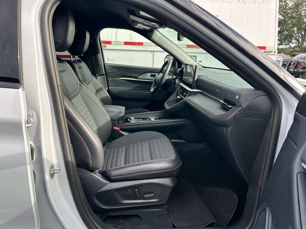 صورة مصغرة 39 لـ 2026 FORD EXPLORER ST-LINE