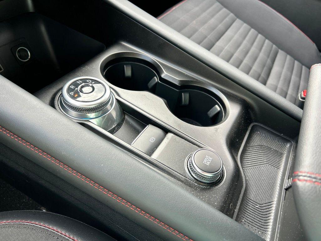 صورة مصغرة 35 لـ 2026 FORD EXPLORER ST-LINE