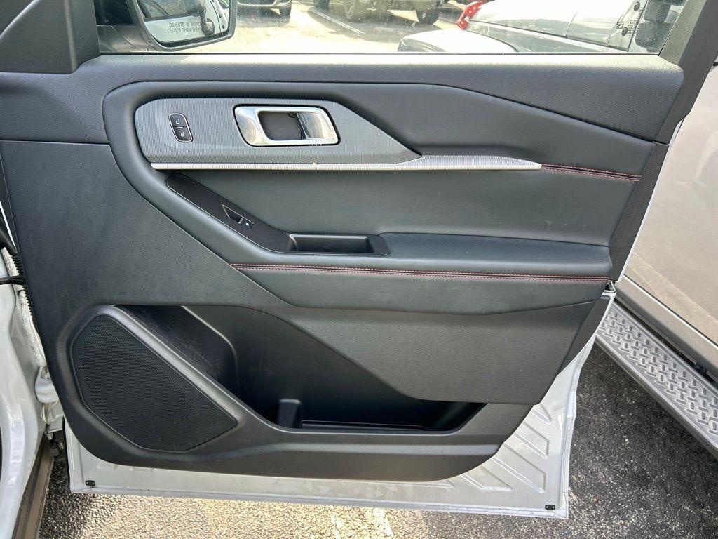 صورة مصغرة 41 لـ 2026 FORD EXPLORER ST-LINE
