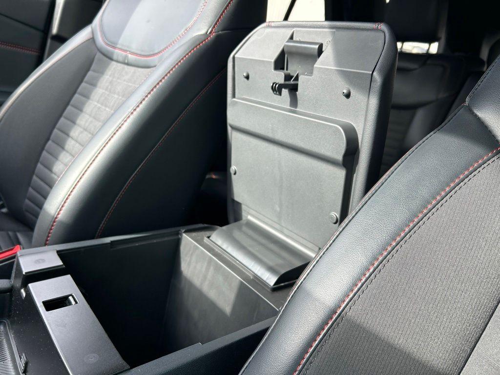 صورة مصغرة 37 لـ 2026 FORD EXPLORER ST-LINE